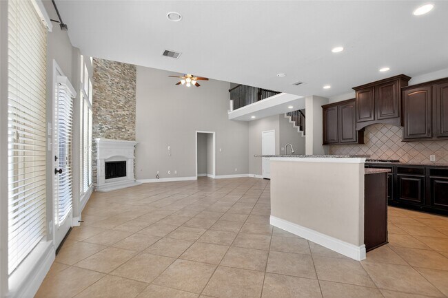 Building Photo - 6535 Arroyo Springs Ln