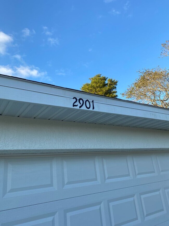 Building Photo - 2901 SW 173rd Street Rd