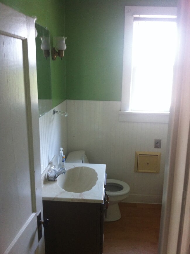 Building Photo - 1101 Tippecanoe St