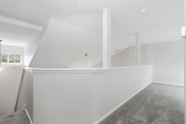 Building Photo - 3901 Whitey Ford Way