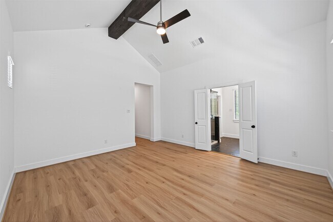 Building Photo - 7802 Longhorn Ballroom Dr