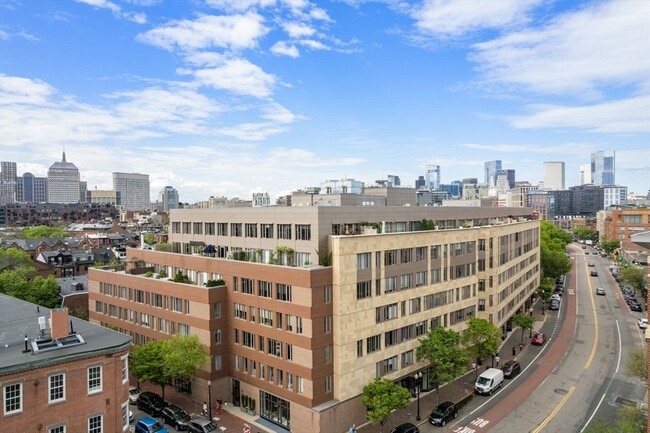 Building Photo - 1313 Washington St
