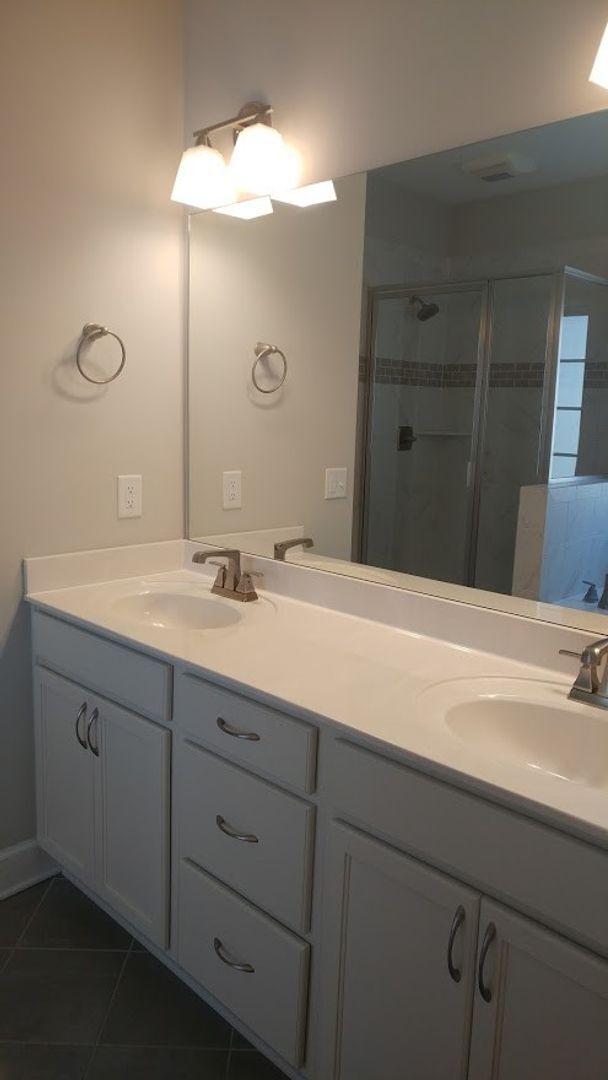 Building Photo - Beautiful 3 Bed 2 Bath Home in Nolensville - With Screened in Back Porch