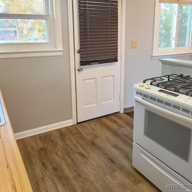 Building Photo - 2650 Eggert Rd