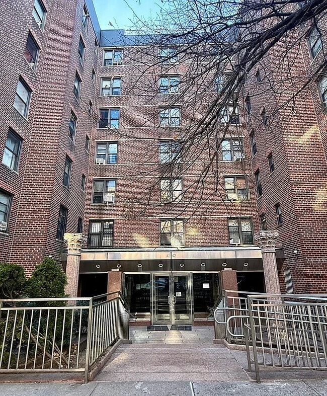 Building Photo - 41-42-42 Elbertson St