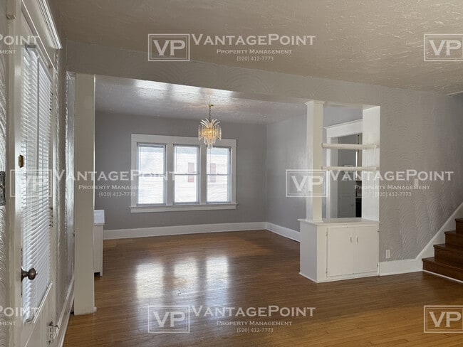 Building Photo - 722 Bond St