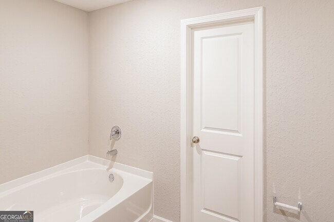 Building Photo - 1012 Nandina Ct