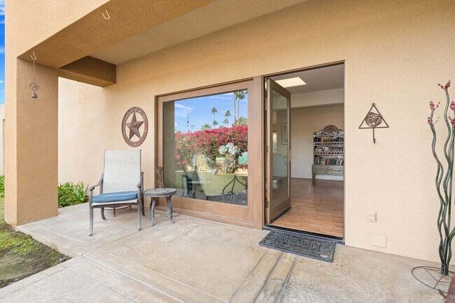 Building Photo - 74681 Peppertree Dr