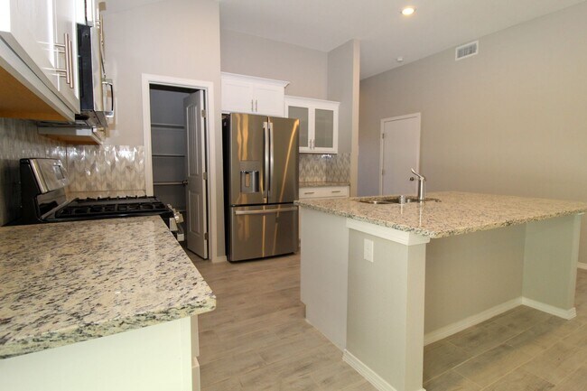 Building Photo - 1229 Night Sky St