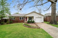 Building Photo - 5220 S Oswego Ave