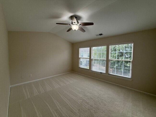 Building Photo - 3404 Laurenhurst Ln