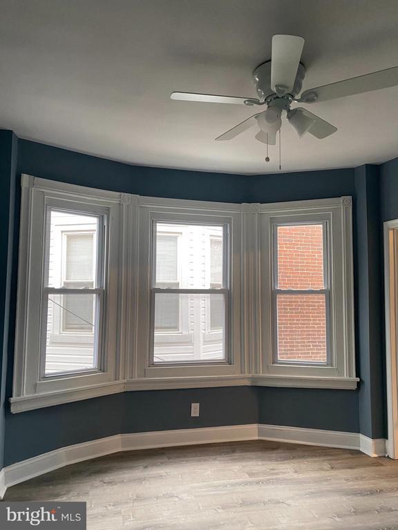 Building Photo - 5332 Pine St