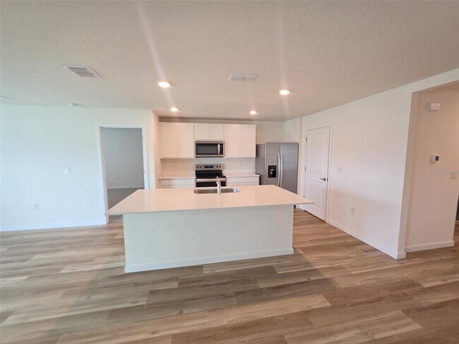 Building Photo - 4631 SW 88 Pl