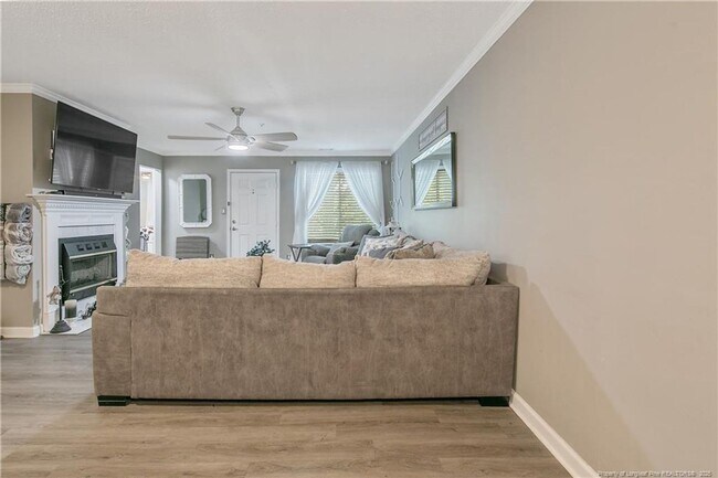 Building Photo - 2 Bedrooms 2 Bathrooms Condo