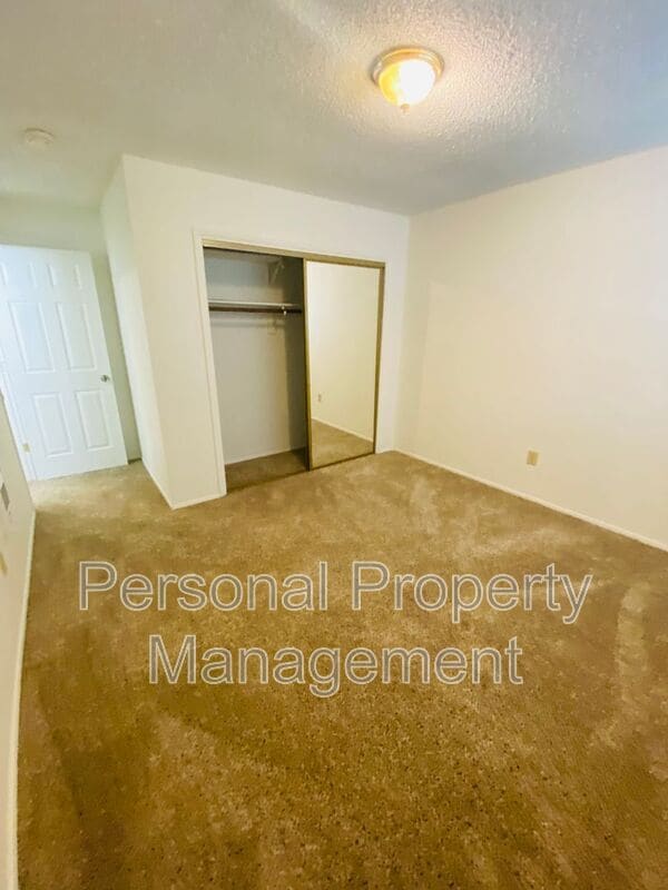 Building Photo - 7310 NE 16th Ave