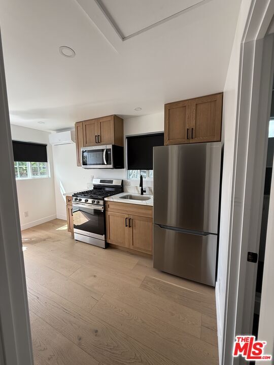 Primary Photo - 9506 San Pedro St