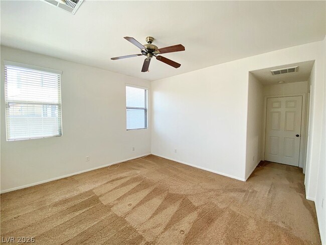 Building Photo - 682 Homewillow Ave