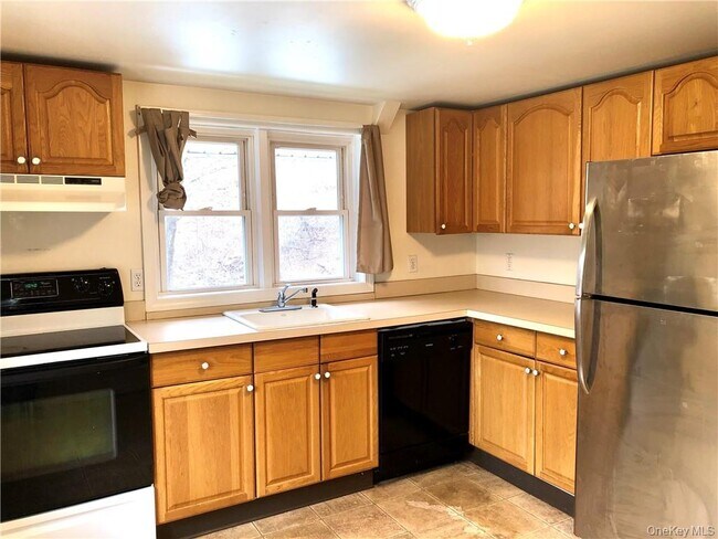 Building Photo - 189 Fair St