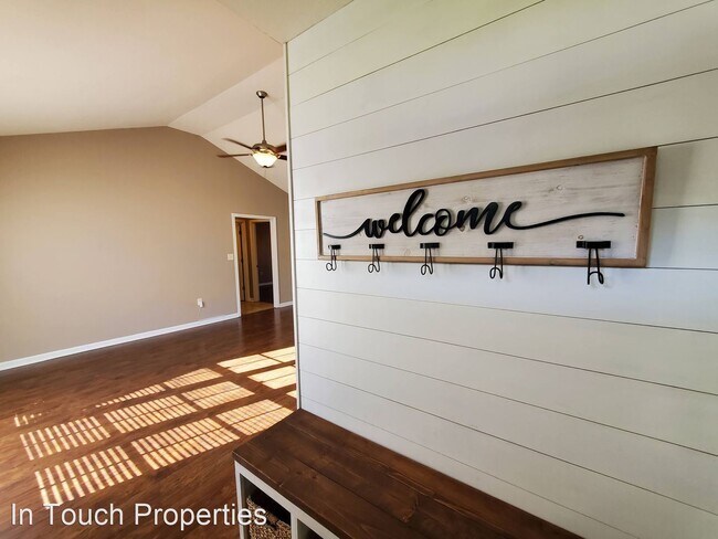 Building Photo - 3 br, 2 bath House - 3571 Beulah Cir