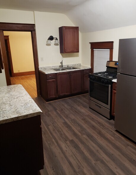 Primary Photo - 1083 Albemarle St