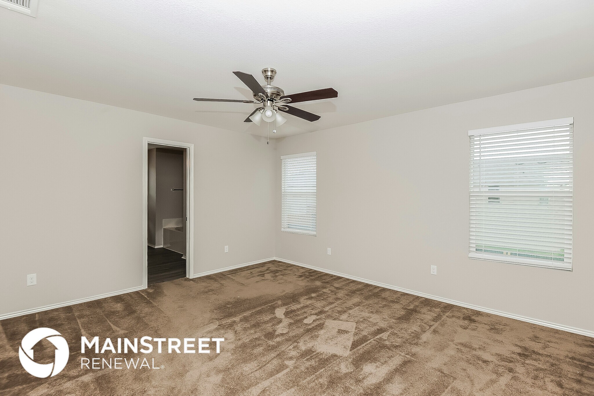 Building Photo - 8536 Star Thistle Dr