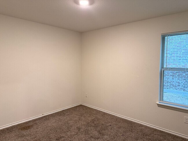 Building Photo - First time rental in Forney