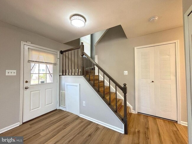 Building Photo - 14421 Gringsby Ct