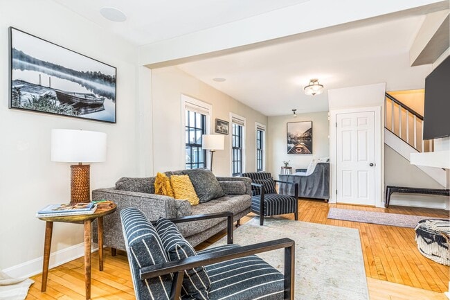 Building Photo - 279 Marcy St