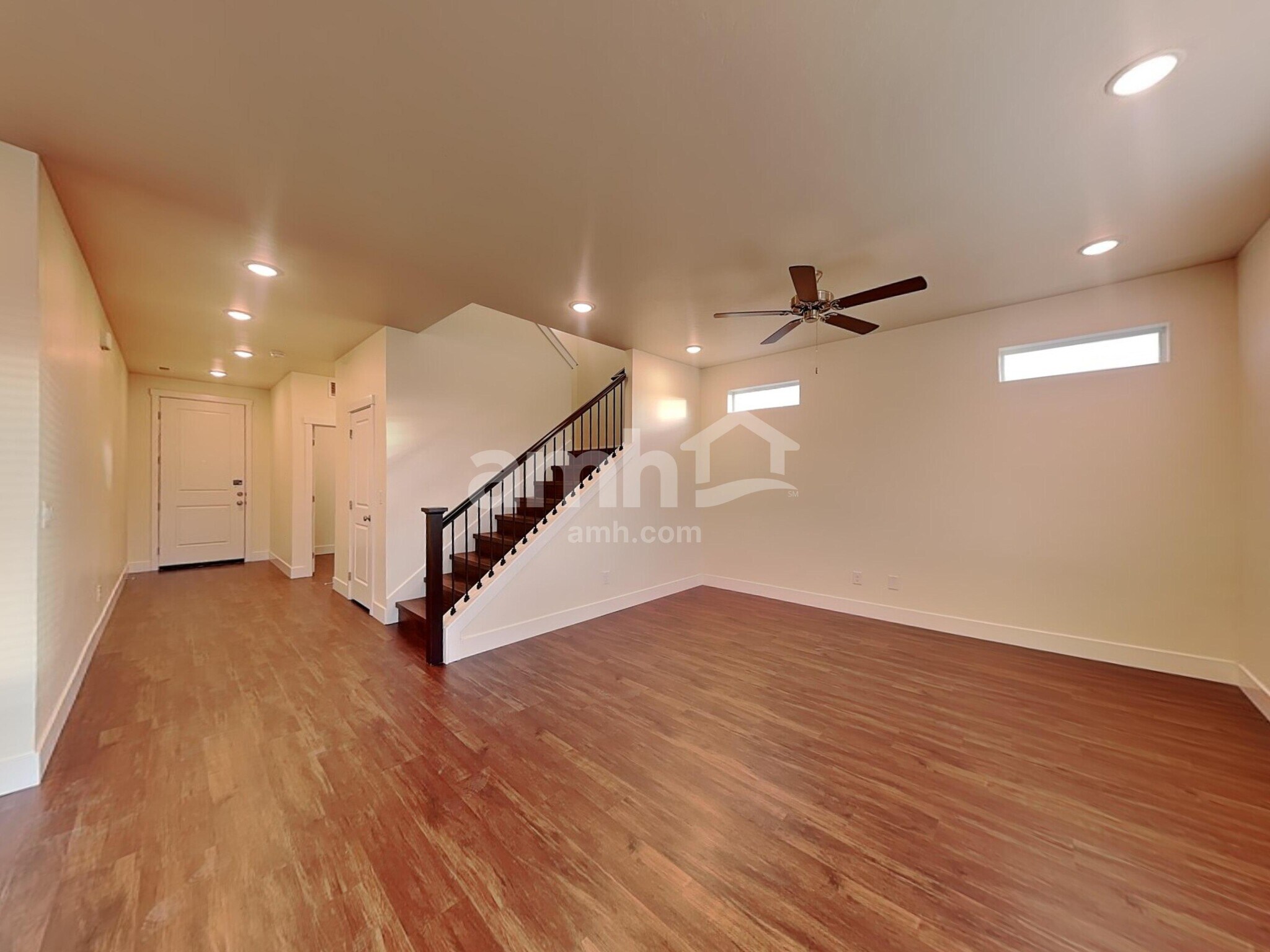 Building Photo - 1559 N Garnet Creek Ave