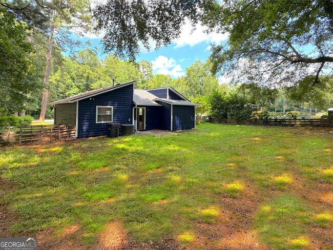 Building Photo - 813 Post Oak Cir
