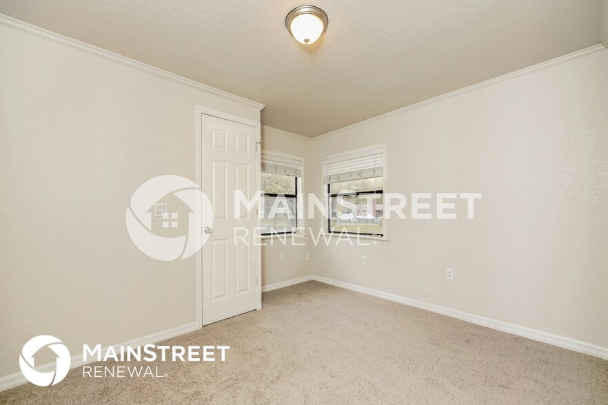 Building Photo - 2421 Harvard Rd