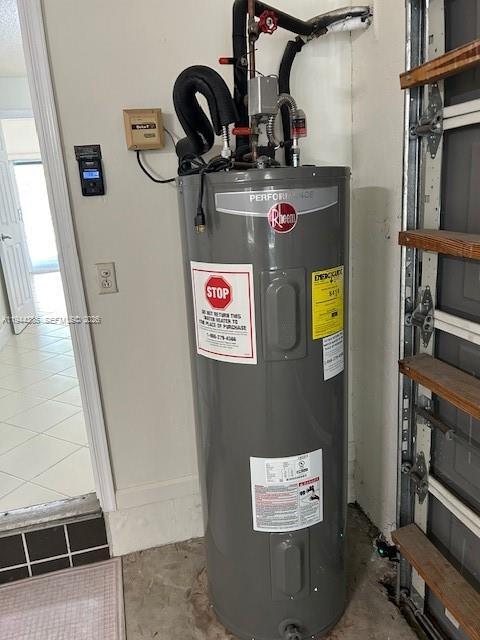 Building Photo - 9151 NW 17th St