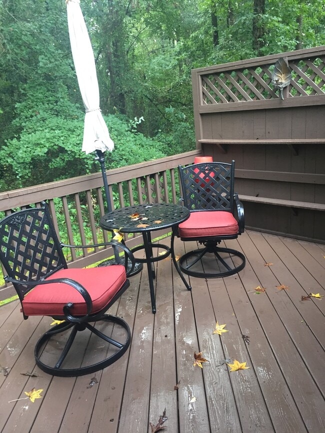 Building Photo - Greenville - 2BR, 1BA, 1000SF