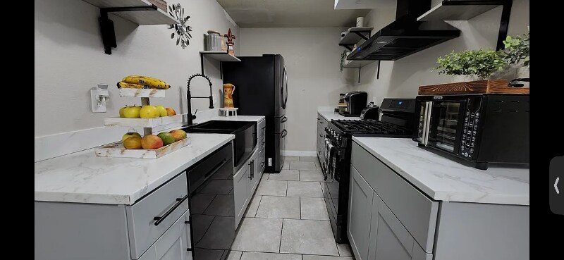 Building Photo - 3671 Villa Knolls E Dr