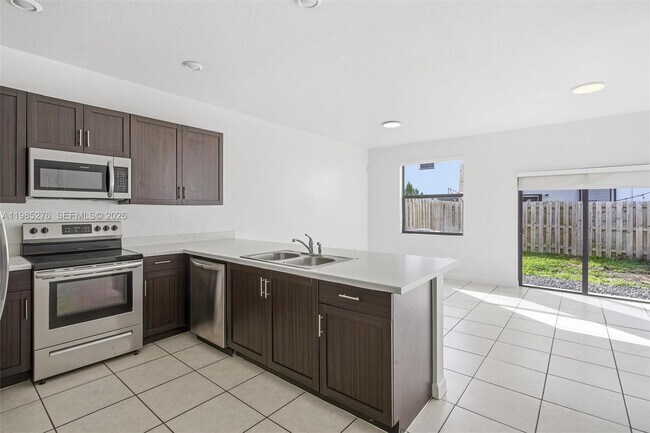 Building Photo - 28702 SW 133rd Ct