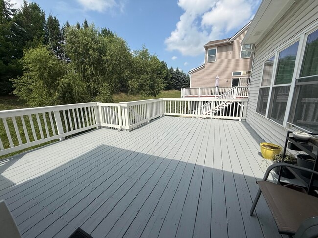 Building Photo - 1540 Chapleau Dr