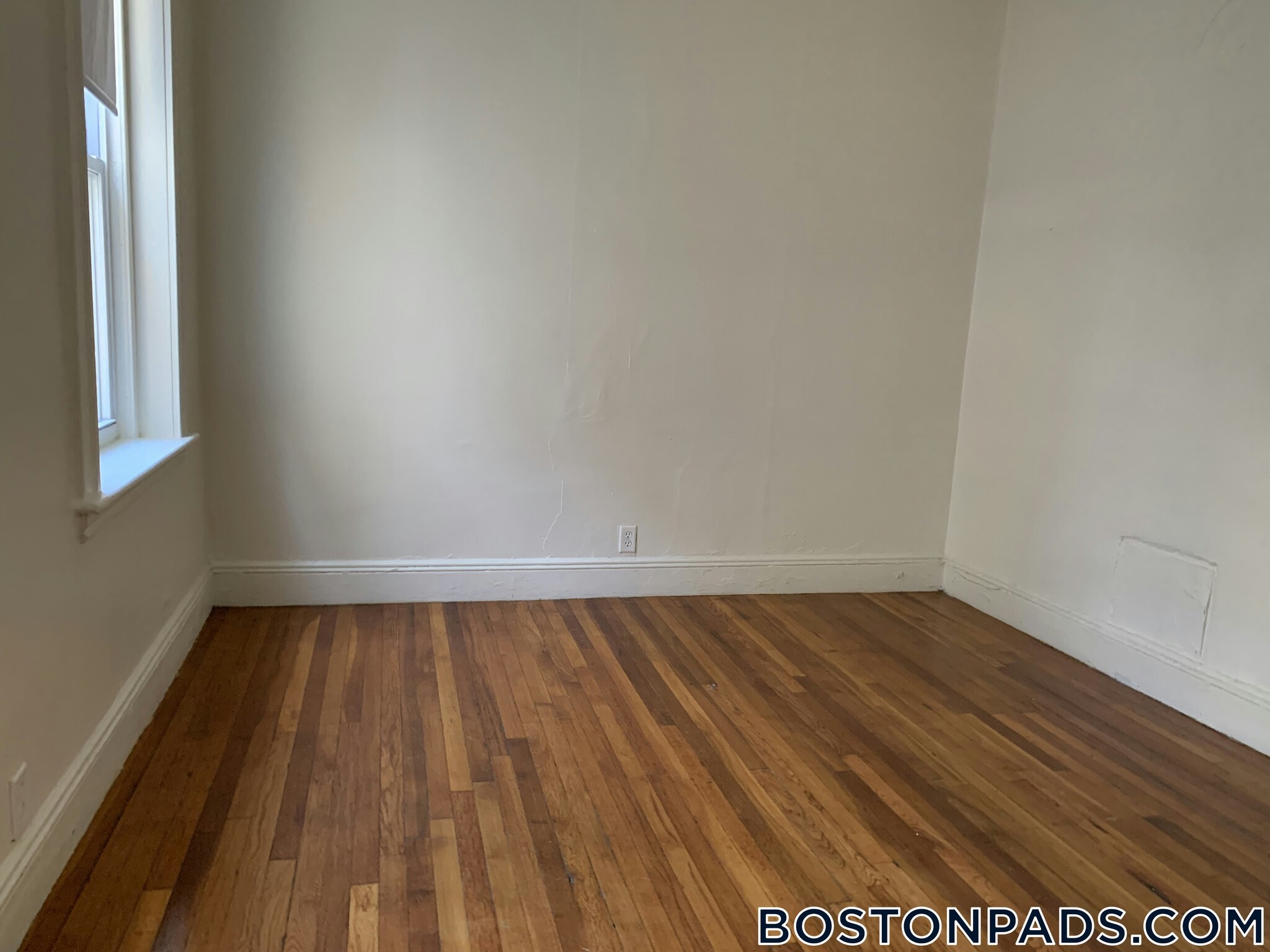 Building Photo - 25 Walbridge St