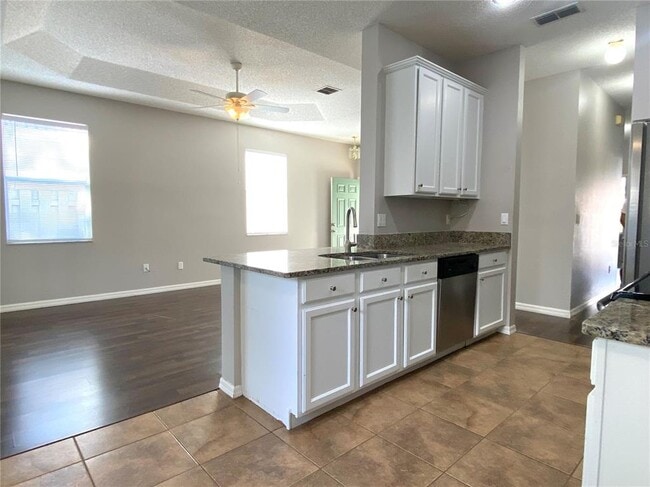 Building Photo - 918 Glen Abbey Cir