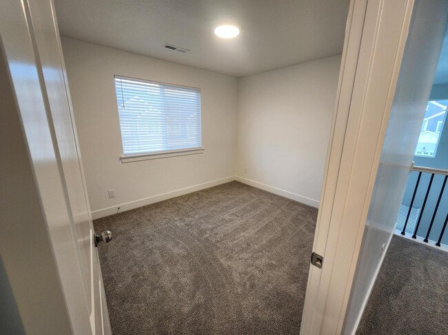 Building Photo - 4142 W 2060 N