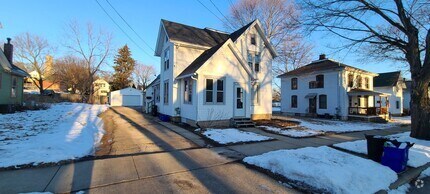Building Photo - 417 Origen St