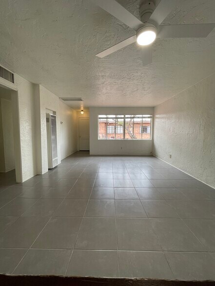 Building Photo - 2334 N Richey Blvd