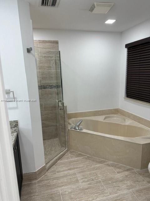 Building Photo - 3821 Pond Apple Dr