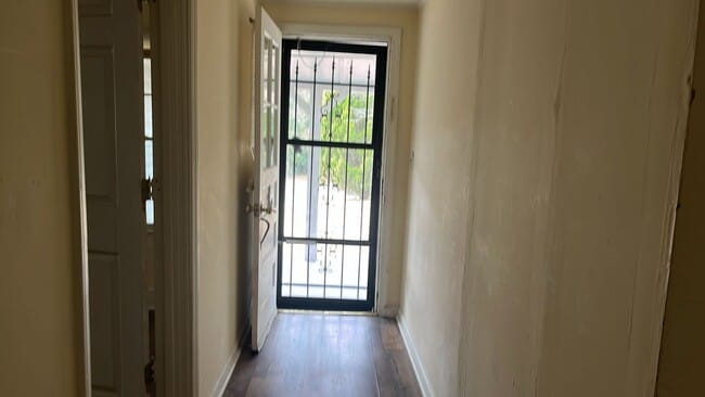 Building Photo - 312 Earnie Ln