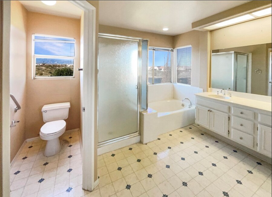 Building Photo - 12196 Nugget Ave