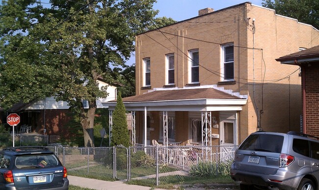 Building Photo - 312-314 Kathleen Street