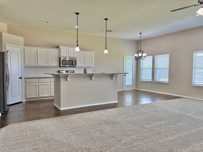 Building Photo - 709 SW 149th Pl