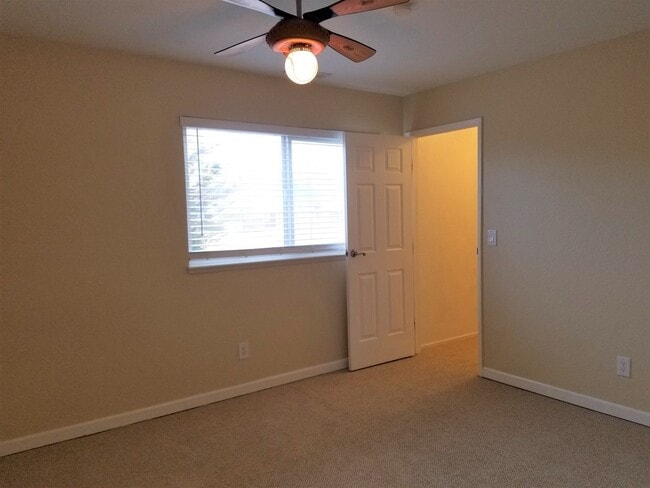 Building Photo - 4 Bedroom Home for Rent Westwood-Minden