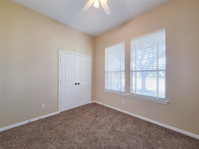 Building Photo - 14322 Darmera Ct