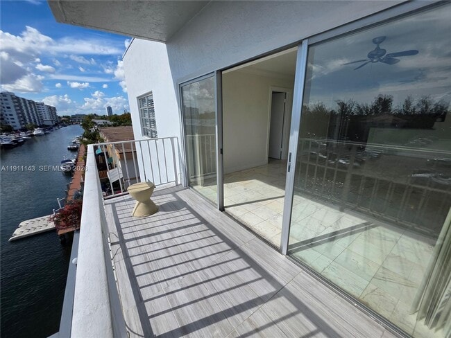 Building Photo - 3944 NE 167th St