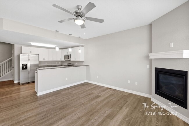 Building Photo - LUXURY 3BR TOWNHOME IN THE VILLAS AT NORTH...